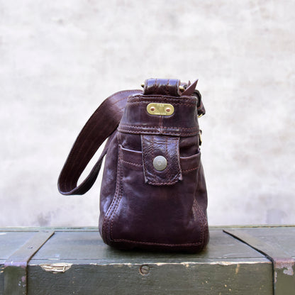 Heavy Washed Horsehide Newsboy Crossbody Bag – Vintage Leather Shoulder Bag