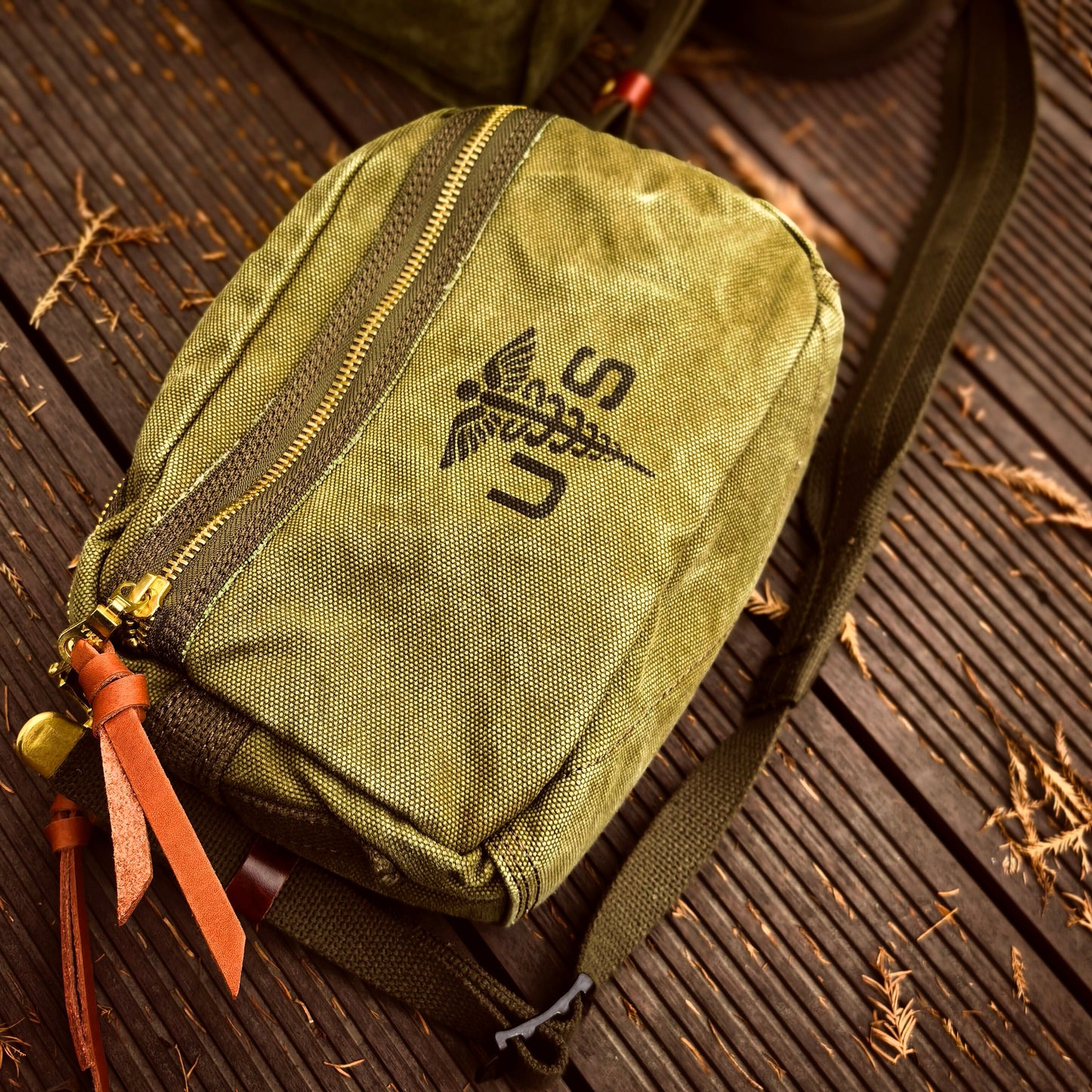 Vintage Military Canvas Crossbody Bag – Heavyweight Chest Waist Bag – Japanese vintage | yamalin clothes | Yamalinclothes