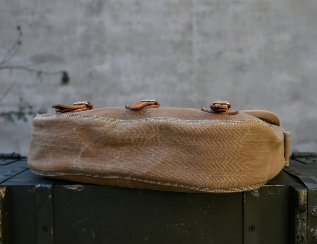 Heavy-Duty Washed Vintage Canvas with Top Layer Cowhide Single Shoulder Crossbody Bag Travel Bag Cycling Bag Large Three Yuan Bag