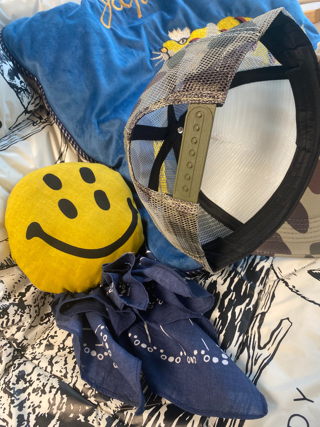 Japanese 25AW Kapital Hirata Kazuhiro Smiley Face Camo Foam Print Mesh Baseball Cap – Breathable Patchwork Design