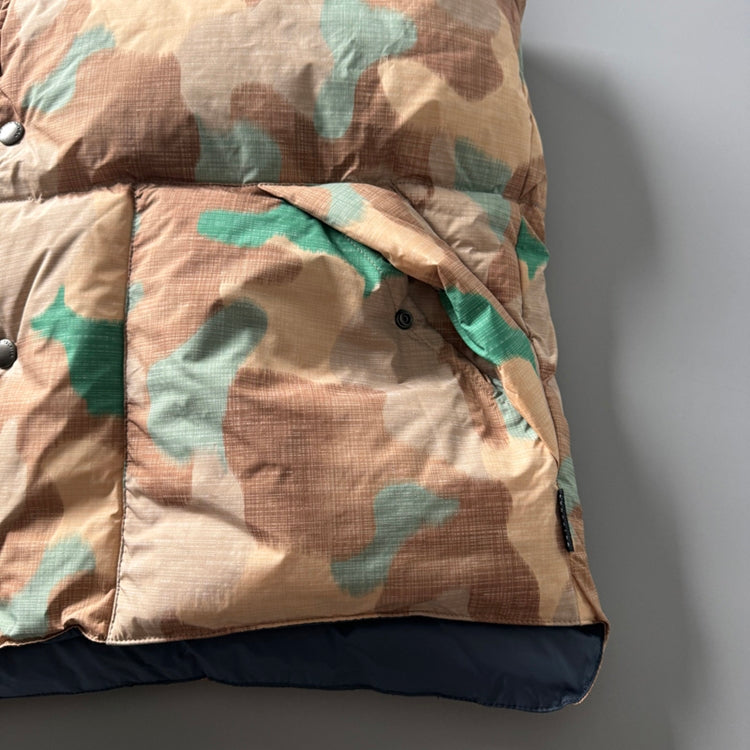 Men's Reversible 90% White Duck Down Camouflage Vest