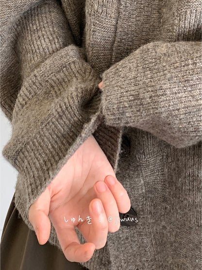 Collegiate Vintage Knit Cardigan – Unisex Oversized Grey Oatmeal