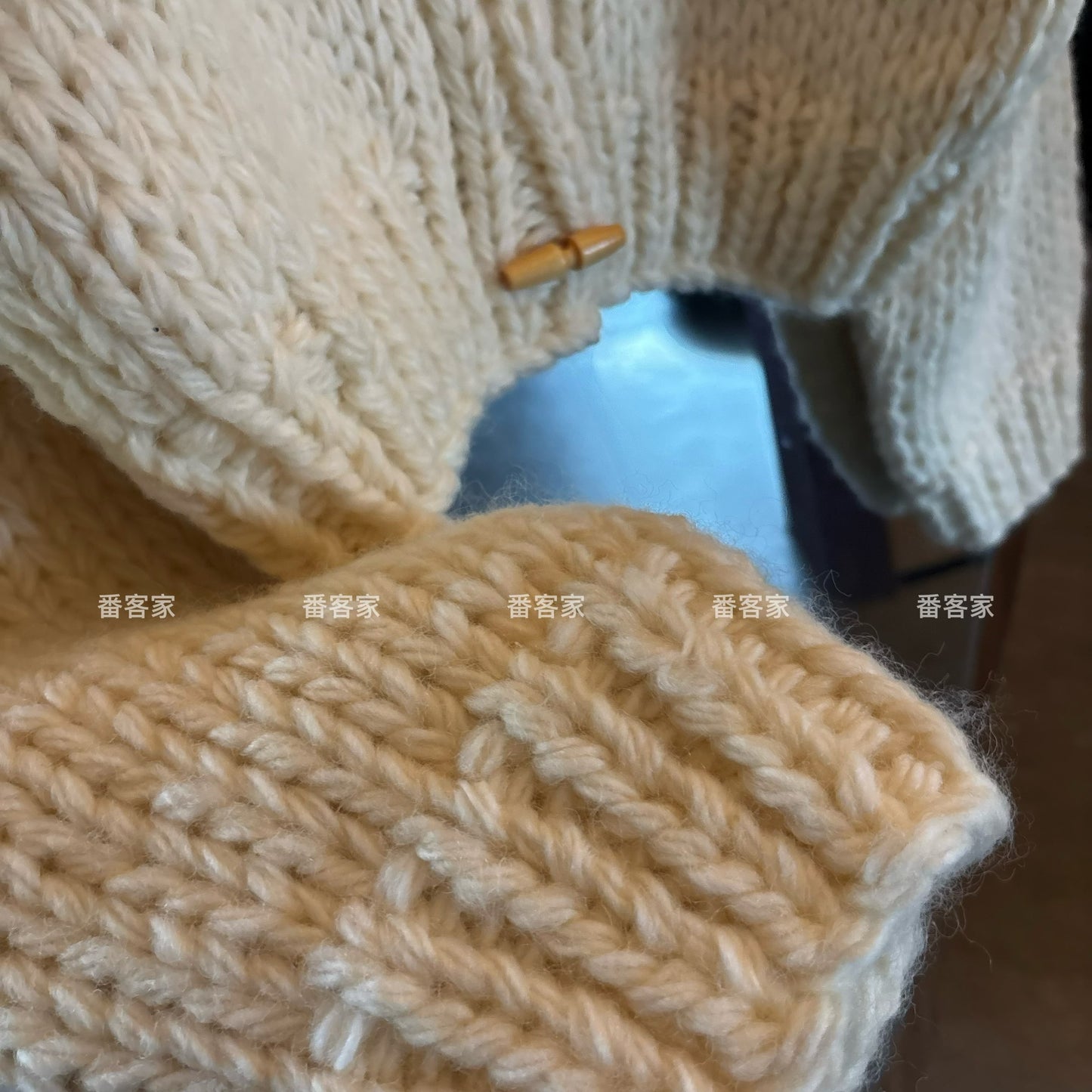 Women's High-End Wool Knitted Cardigan - Autumn Winter Lazy Style High Collar Horn Button Short Loose Top