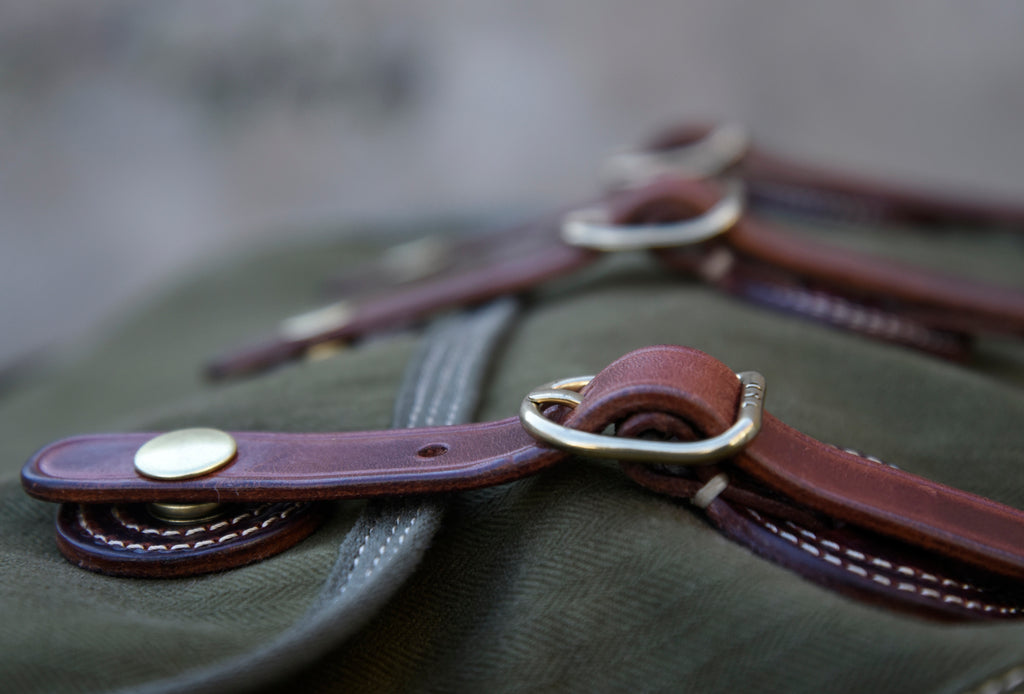 Heavy-Duty Washed Vintage Canvas with Top Layer Cowhide Single Shoulder Crossbody Bag Travel Bag Cycling Bag Large Three Yuan Bag