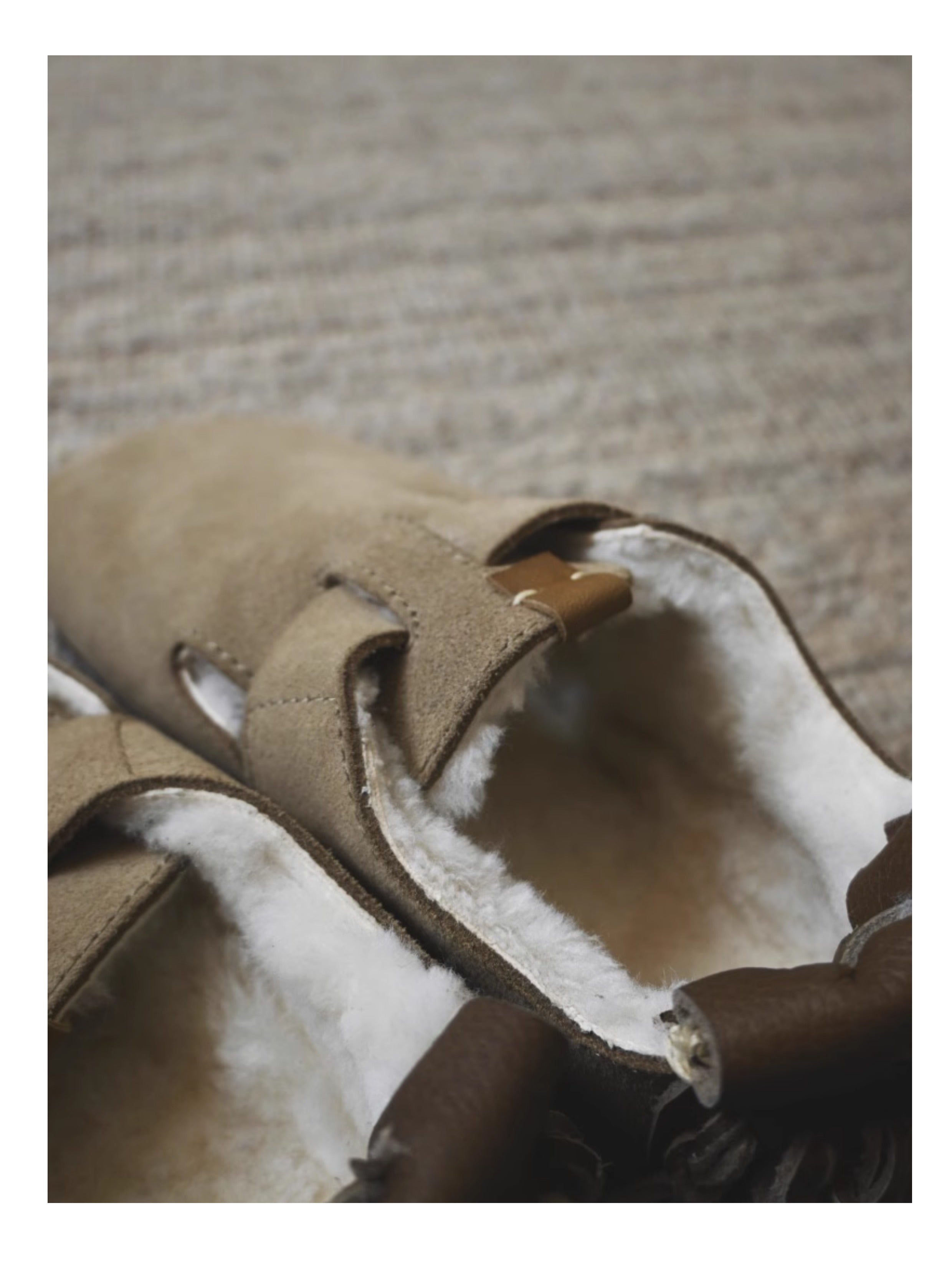 Sonofloong Vintage Genuine Leather Slippers - Deerskin Tassel Sheepskin Fur Closed-Toe Birkenstock Style