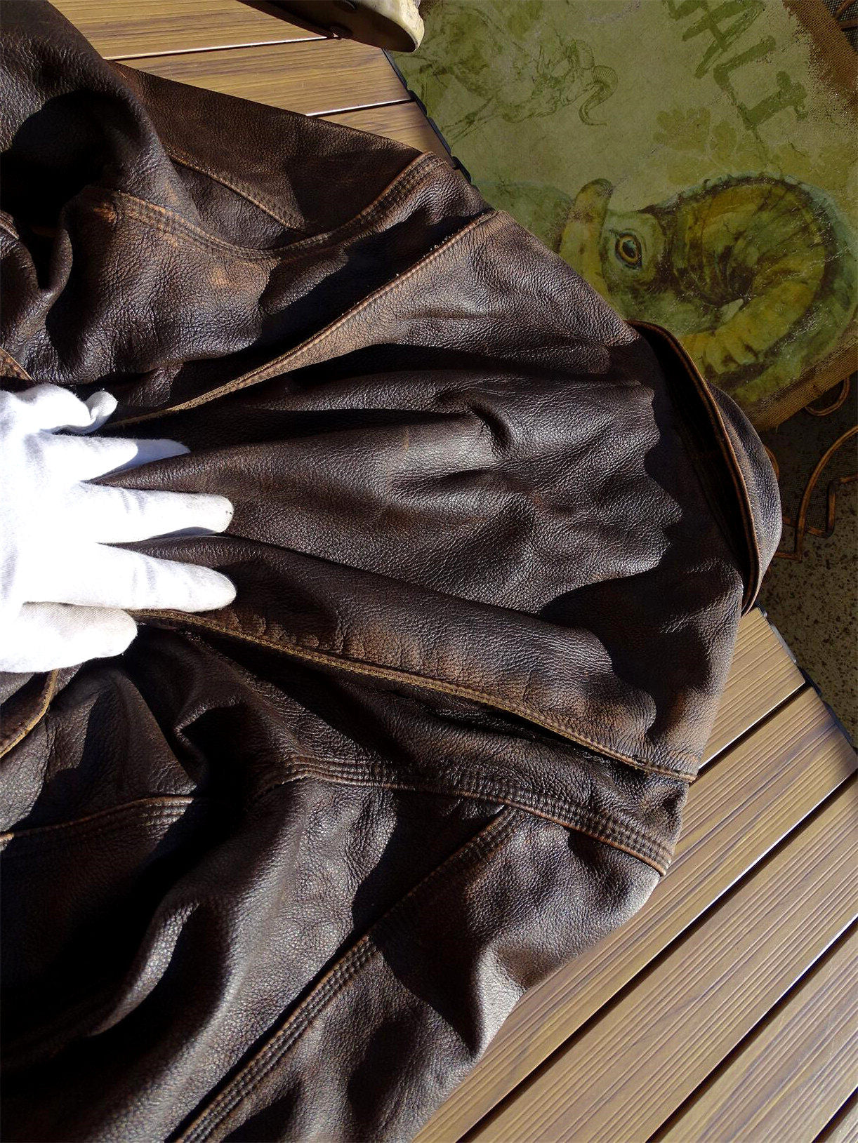 Stone-Washed Distressed Cowhide Leather Jacket – Men's American Retro Cargo Coat