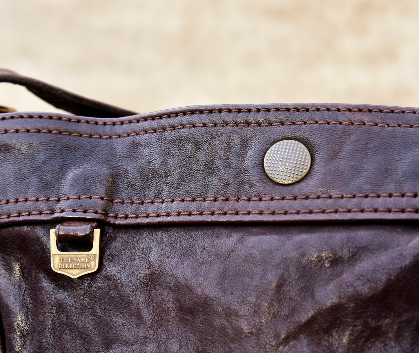 Heavy Washed Horsehide Newsboy Crossbody Bag – Vintage Leather Shoulder Bag