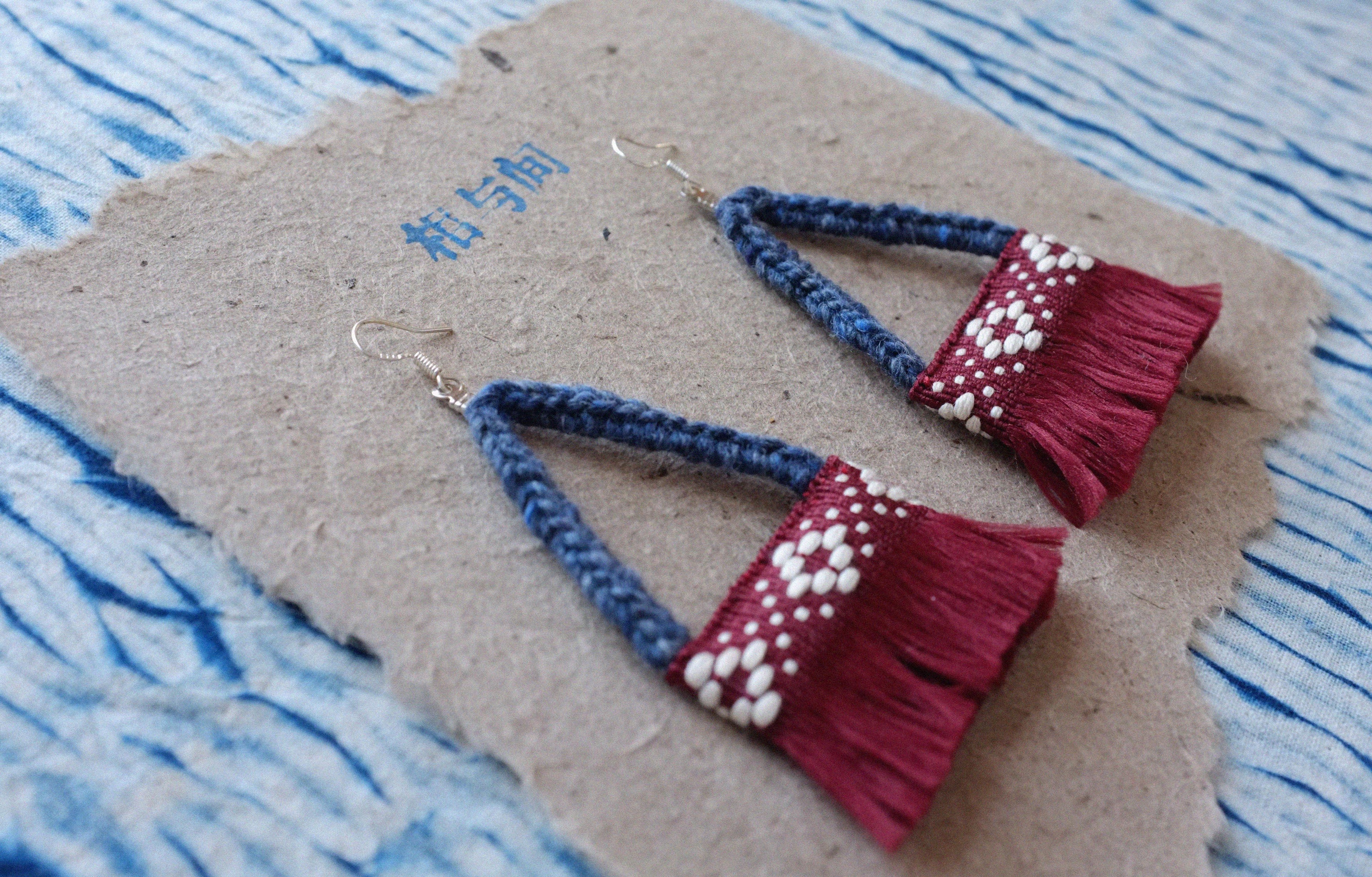 Original Earrings Niche Design Sense High-end Unique Color-blocking Handmade Crochet Silver Ear Studs