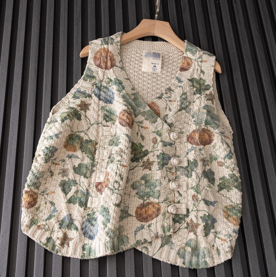 Japanese Style Printed V-Neck Cotton Double-Breasted Knit Vest – Loose Retro Button Detail