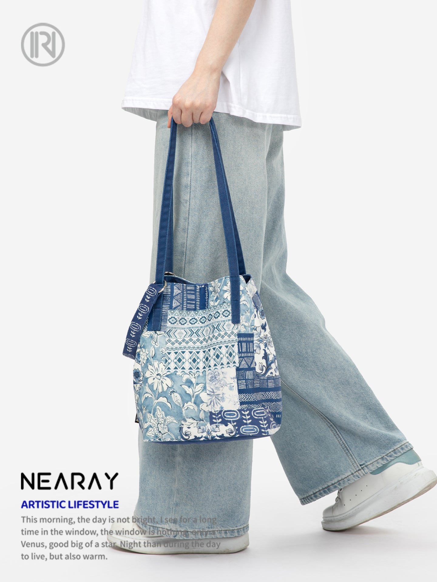 Original Blue and White Handheld Shoulder Crossbody Bag Versatile Niche Literary Casual Commuter Bag