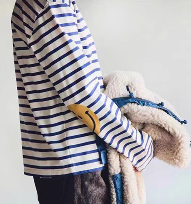 Japanese men's and women's striped four-eye smiley face print casual long-sleeved base shirt T-shirt