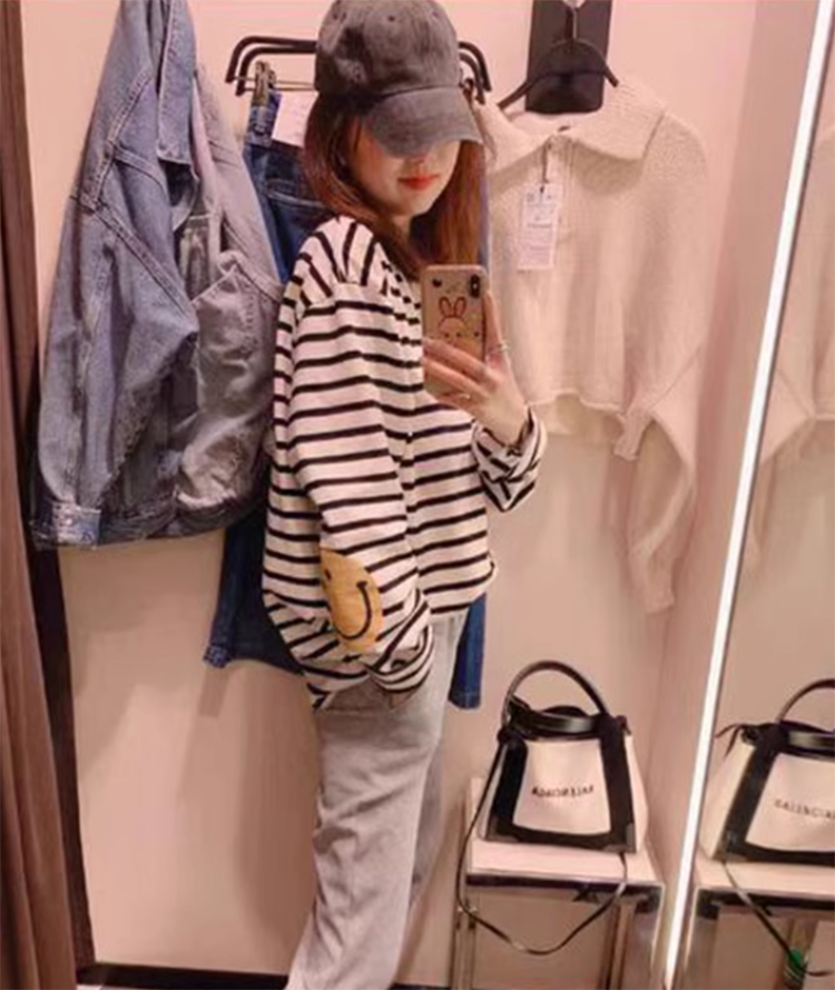 Japanese men's and women's striped four-eye smiley face print casual long-sleeved base shirt T-shirt