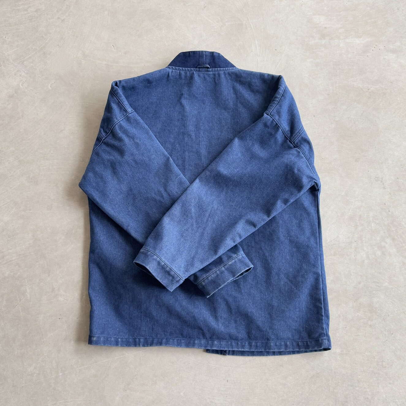 {{ Vintage Patchwork Distressed Denim Jacket – Oversized Washed Workwear Coat for Men – Japanese vintage | yamalin clothes | Yamalinclothes }}