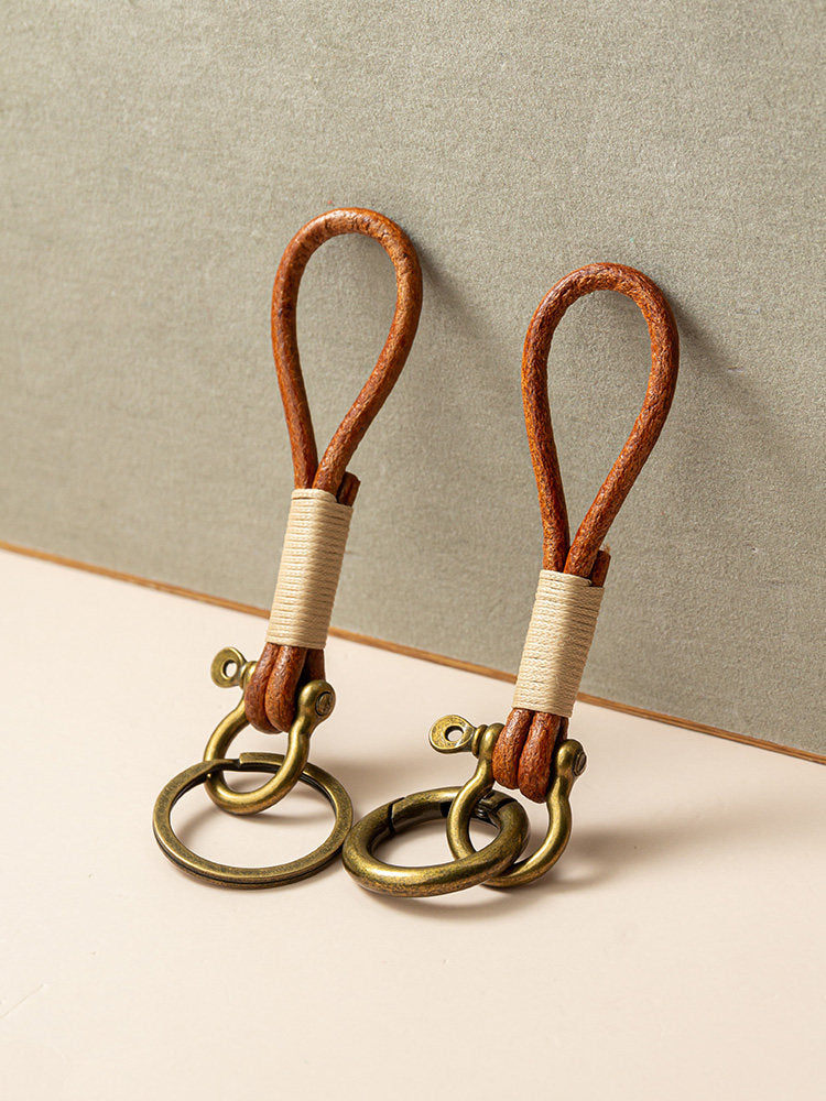 Vintage Cowhide Leather Keychain – Bracelet Pendant Charm – Japanese vintage | yamalin clothes | Yamalinclothes