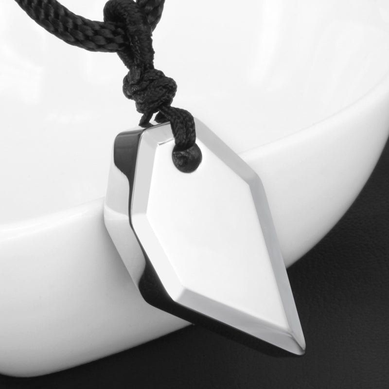 Klein Blue Men's Necklace Light Luxury Niche High-end Sense Cool Sweater Chain Trend Lucky Pendant Tungsten Pendant