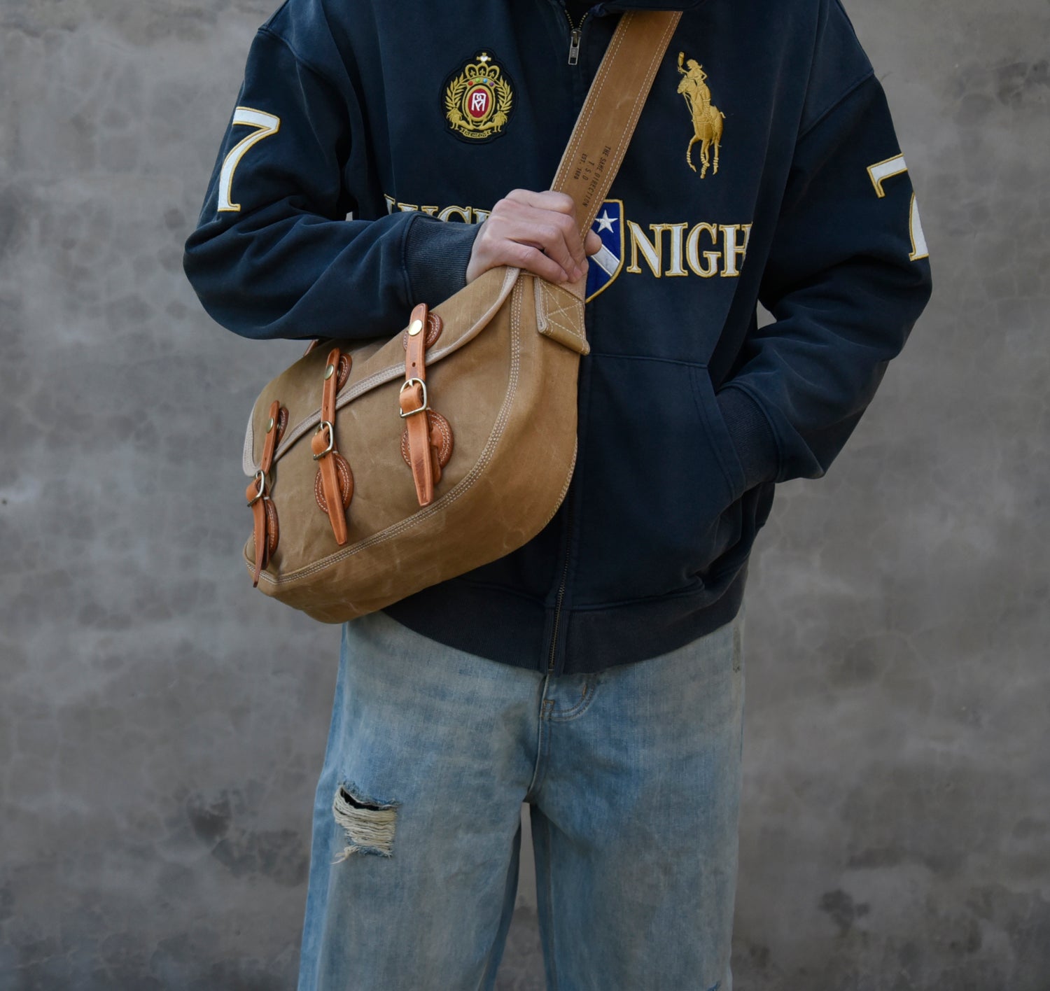 Heavy-Duty Washed Vintage Canvas with Top Layer Cowhide Single Shoulder Crossbody Bag Travel Bag Cycling Bag Large Three Yuan Bag