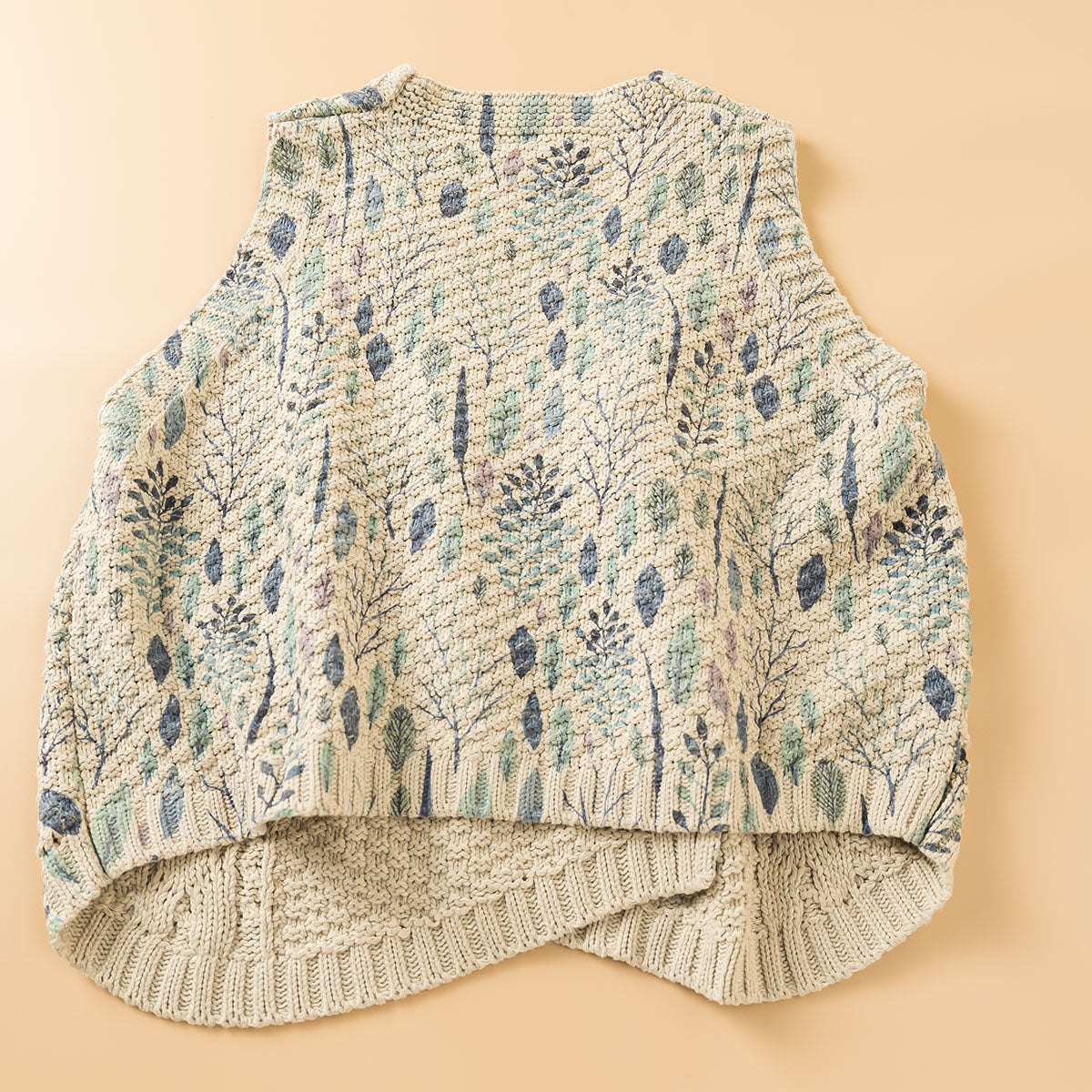 Japanese Style Printed V-Neck Cotton Double-Breasted Knit Vest – Loose Retro Button Detail