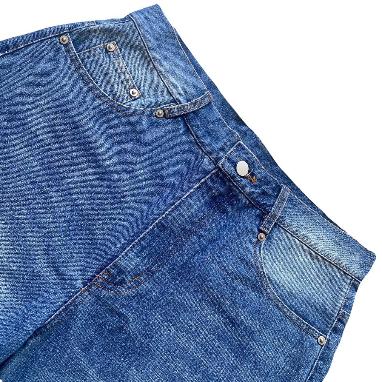 Loose Embroidered Bone Distressed Denim Shorts – Washed Unisex Oversized Streetwear