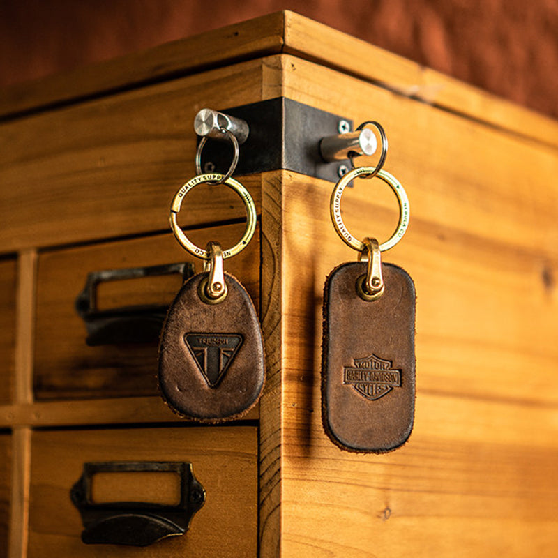 Vintage Distressed Leather Motorcycle Keychain – Custom Key Fob – Japanese vintage | yamalin clothes | Yamalinclothes