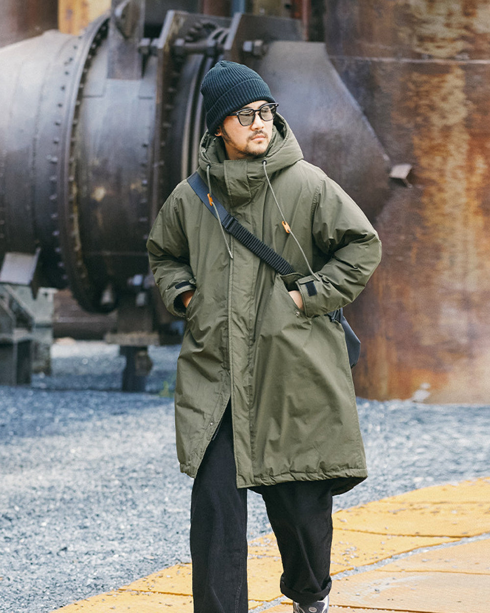 Japanese Retro Swallowtail White Duck Down Hooded Jacket – Mid-Length Unisex Winter