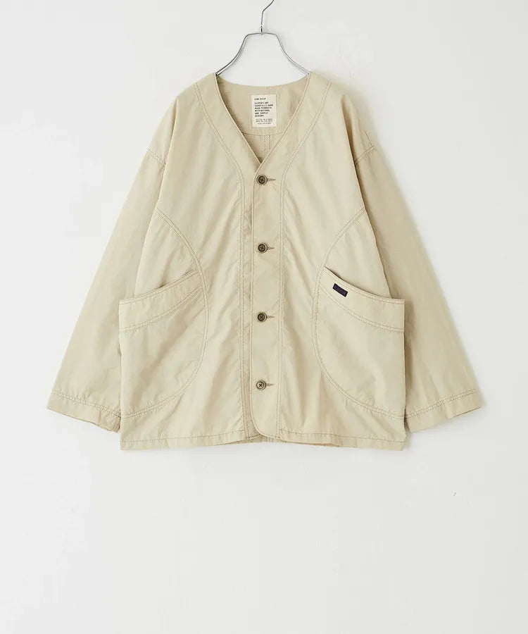 Japanese-style workwear with color blocking and large pockets, lightweight jacket.