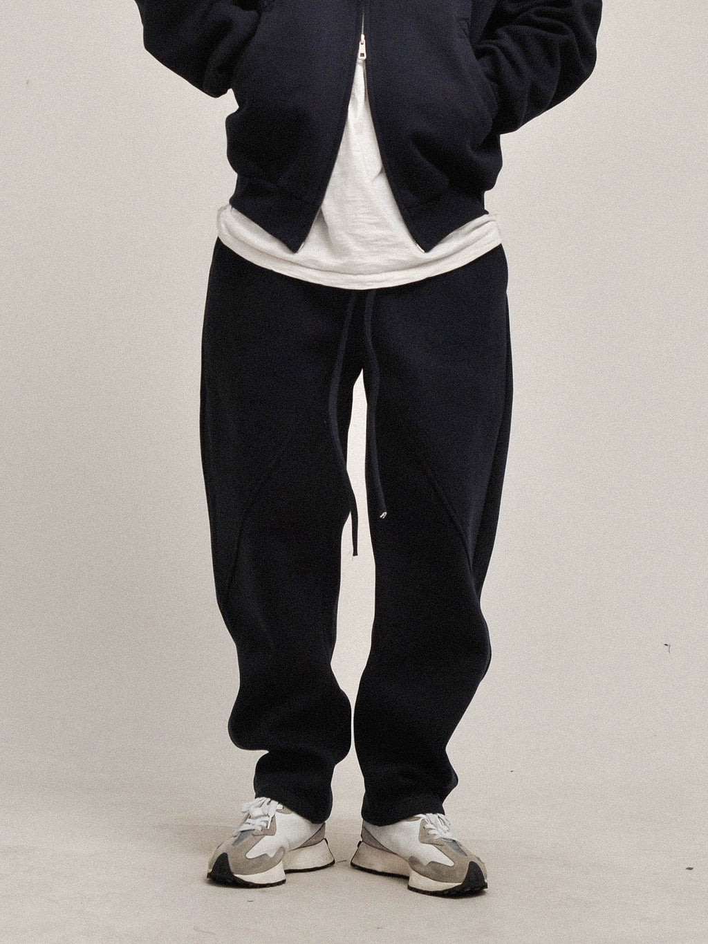 Weighing 500 grams! It is not easy to pill and not deformed! Three-dimensional tailoring, versatile, loose cutter pants, sweatpants, slacks