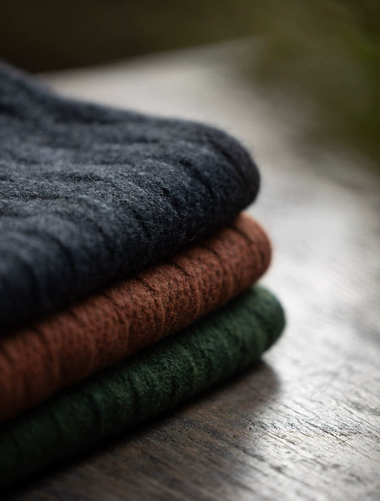The cover is a flower 100% cashmere diamond vintage jacquard skin-friendly soft scarf