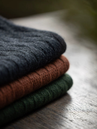 The cover is a flower 100% cashmere diamond vintage jacquard skin-friendly soft scarf