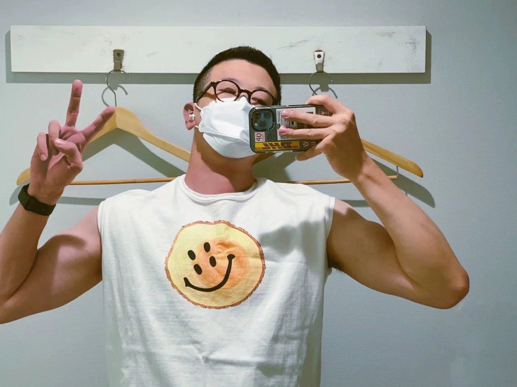 Four-eye smiley face tree stump annual ring casual day tide sleeveless T-shirt vest