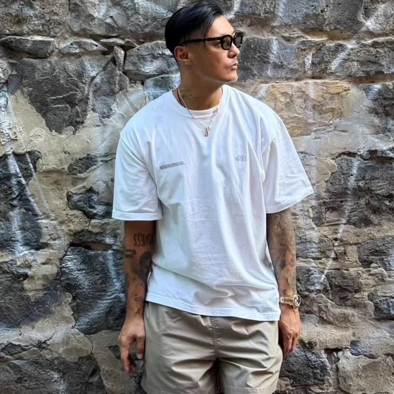 short-sleeved T-shirt