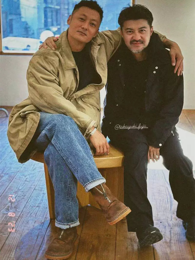 Medium and long coat, old windbreaker jacket.