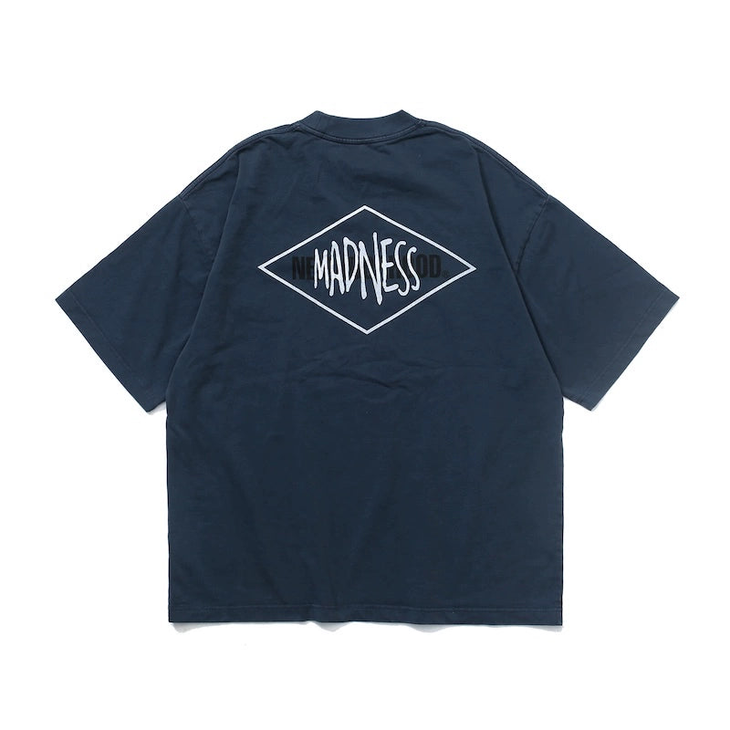 short-sleeved T-shirt