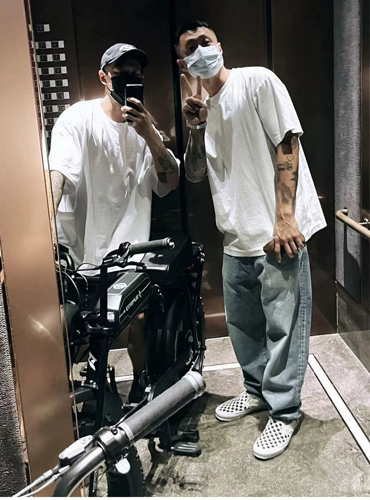 fashion brand jeans for men, washed and worn straight and worn Hong Kong style overalls