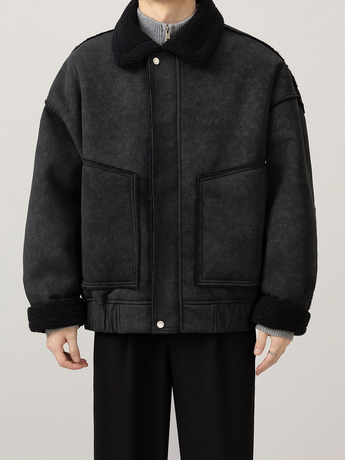 Fleece-Collar Jacket – Riveted Pockets & Boxy Fit