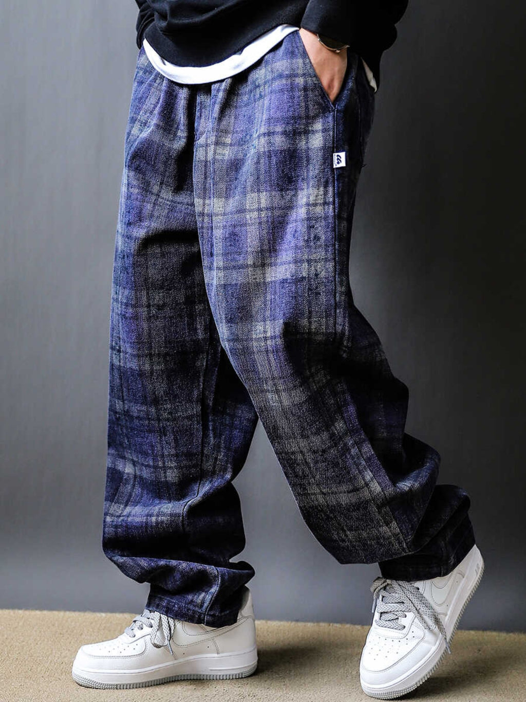 Japanese retro plaid pants men's loose straight leg wide-leg casual long pants trendy brand 2024 spring and autumn versatile silhouette