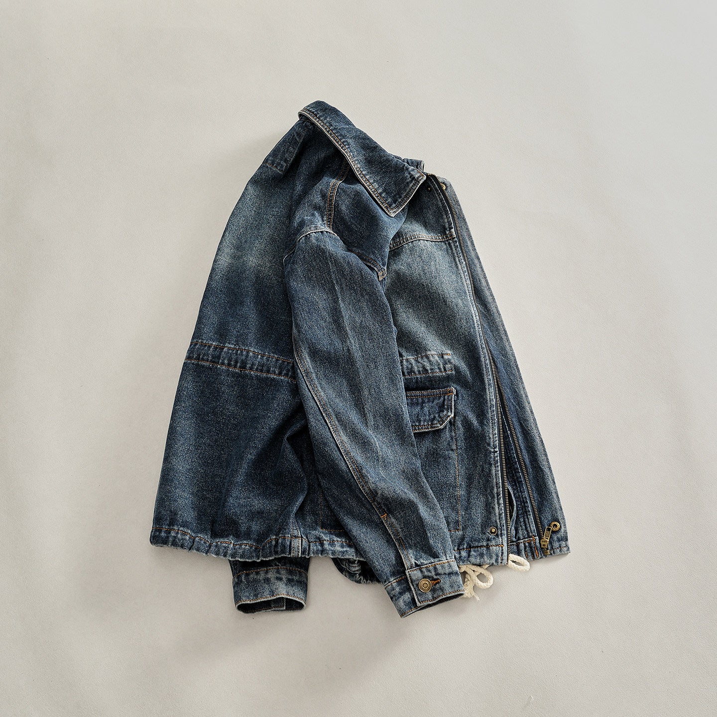 Heavyweight Washed Denim Jacket – Vintage Workwear Multi-Pocket Drawstring Coat