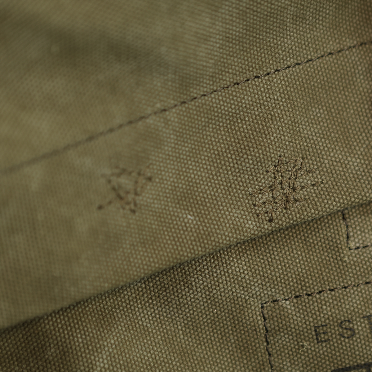 Military Canvas Crossbody Bag – Vintage Distressed Hardware Unisex – Japanese vintage | fall outfits 2026 | fall winter outfits | classy winter outfits | lazy comfy outfits | japanese streetwear | vintage workwear | yamalin clothes | Yamalinclothes