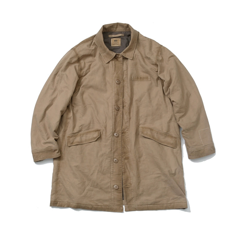 Medium and long coat, old windbreaker jacket.