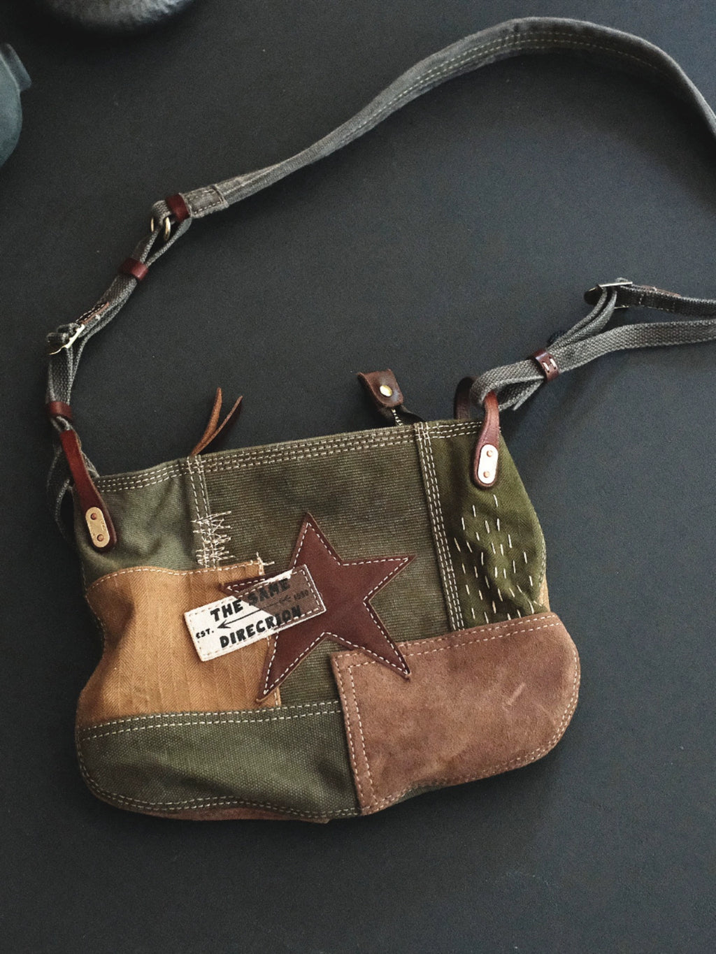 High-priced handmade hundred cloth, heavy military canvas + cowhide, craftsman sewing, retro one-shoulder crossbody bag