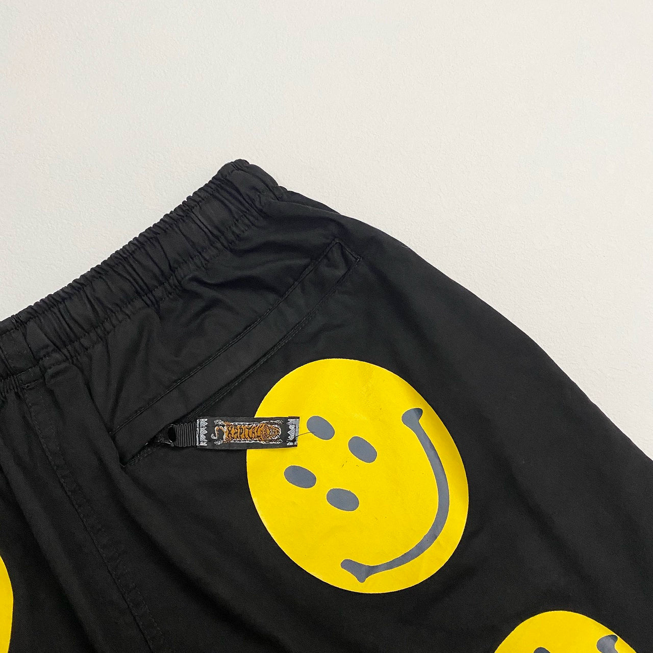 smiling face print Japanese retro trendy loose men's and women's casual shorts