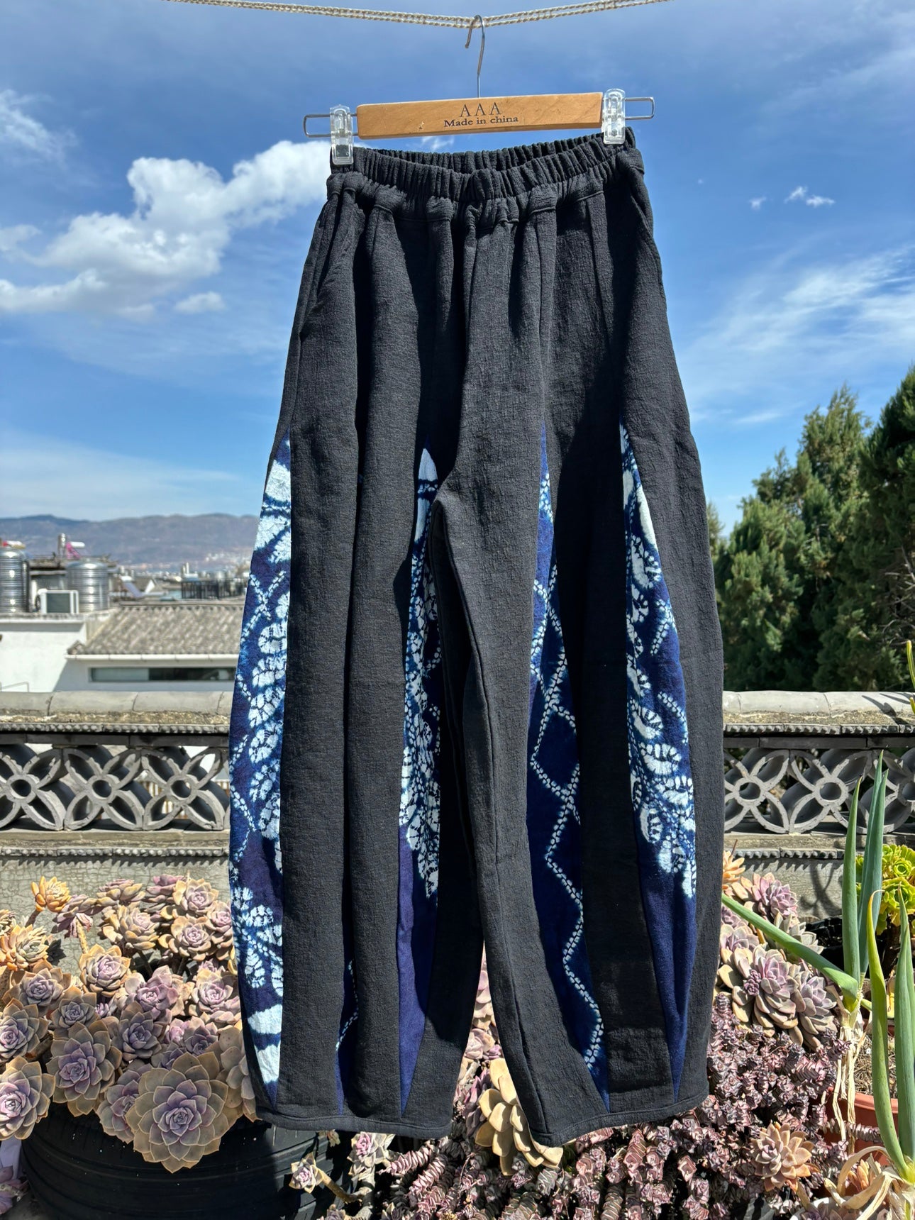 Tie-dye, patchwork, bloomers, casual cropped pants, Dali Bai handmade blue dyeing, new Chinese personality, unisex