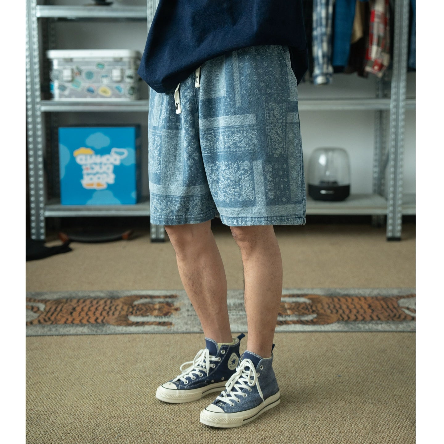 Washed distressed cashew flower pelis pattern print beach shorts casual elasticated waist denim cropped pants for men and women