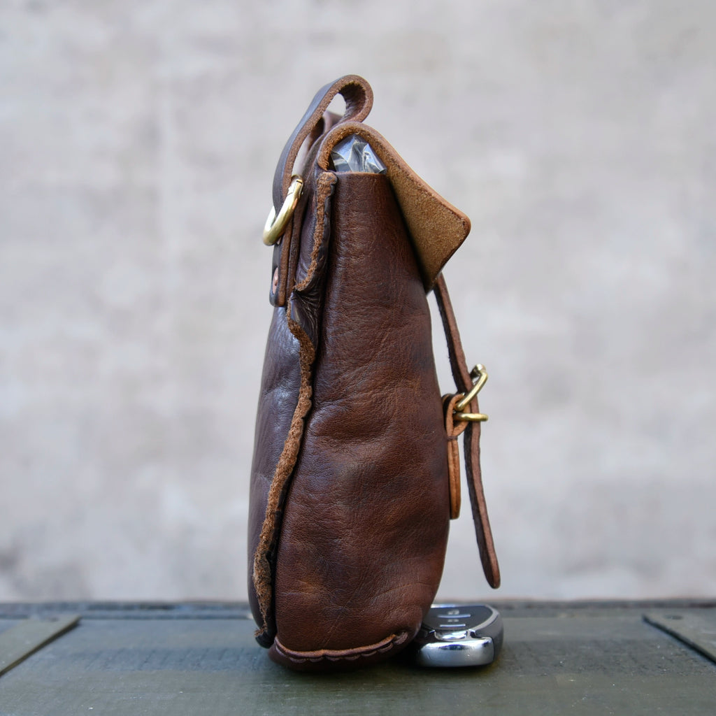 Imported thickened high-grease first layer cowhide handmade one-shoulder crossbody bag, waist bag, men's bag, mobile phone bag, hanging bag, trendy cool