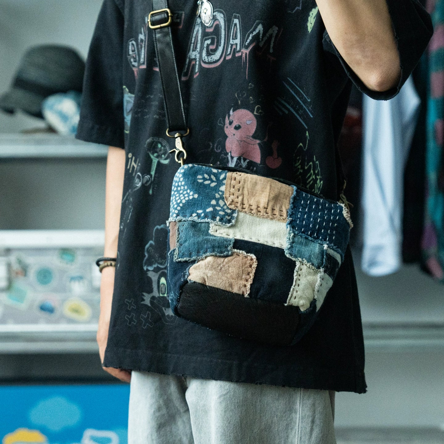 Vintage indigo, blue-dyed ancient cloth panels, hand-embroidered ostrich skin, crossbody bags, shoulder bags, handbags, men's and women's bags