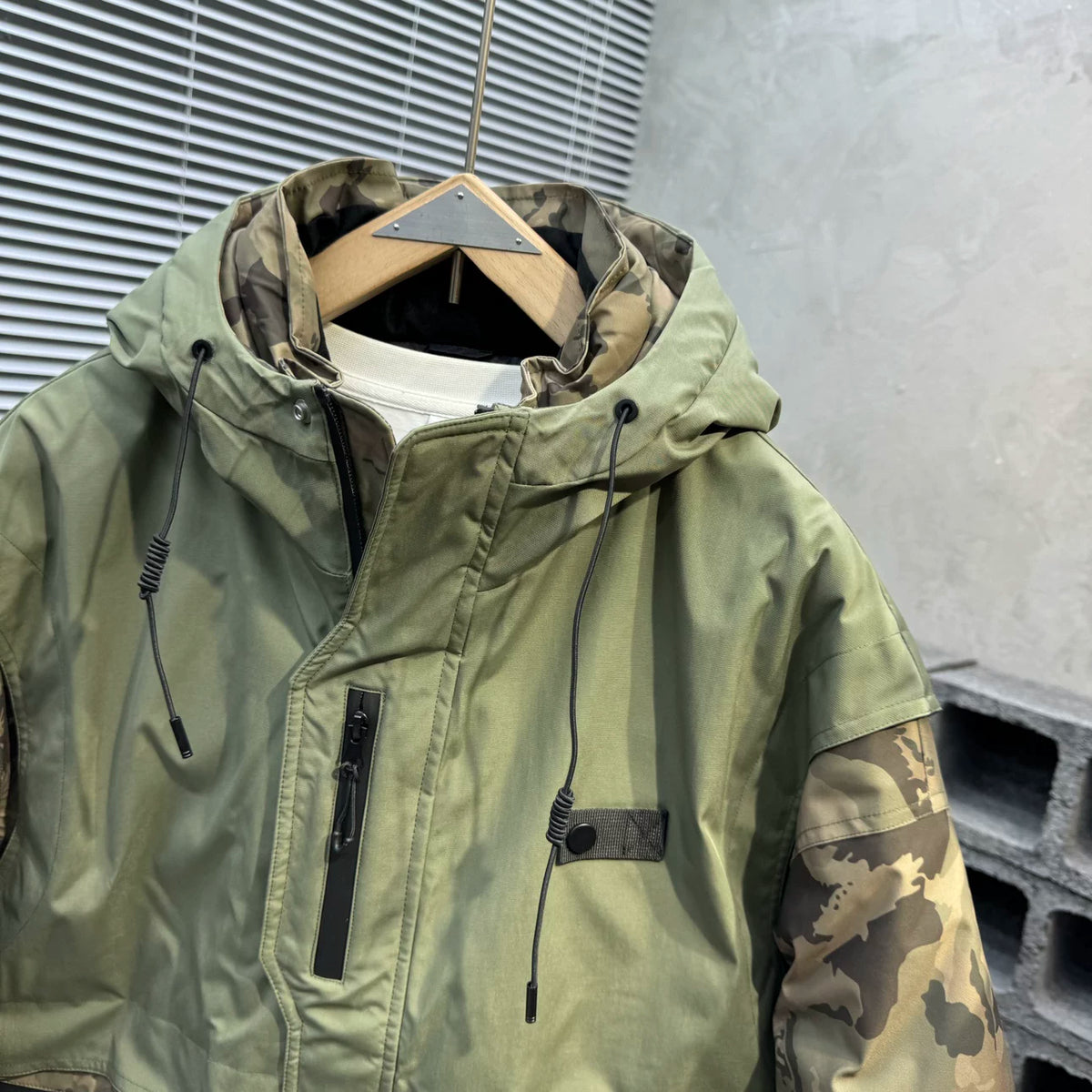 Camouflage Patchwork Hooded Down Jacket – White Duck Down Warm Loose Unisex – | japanese streetwear | vintage workwear | unisex | Yamalinclothes