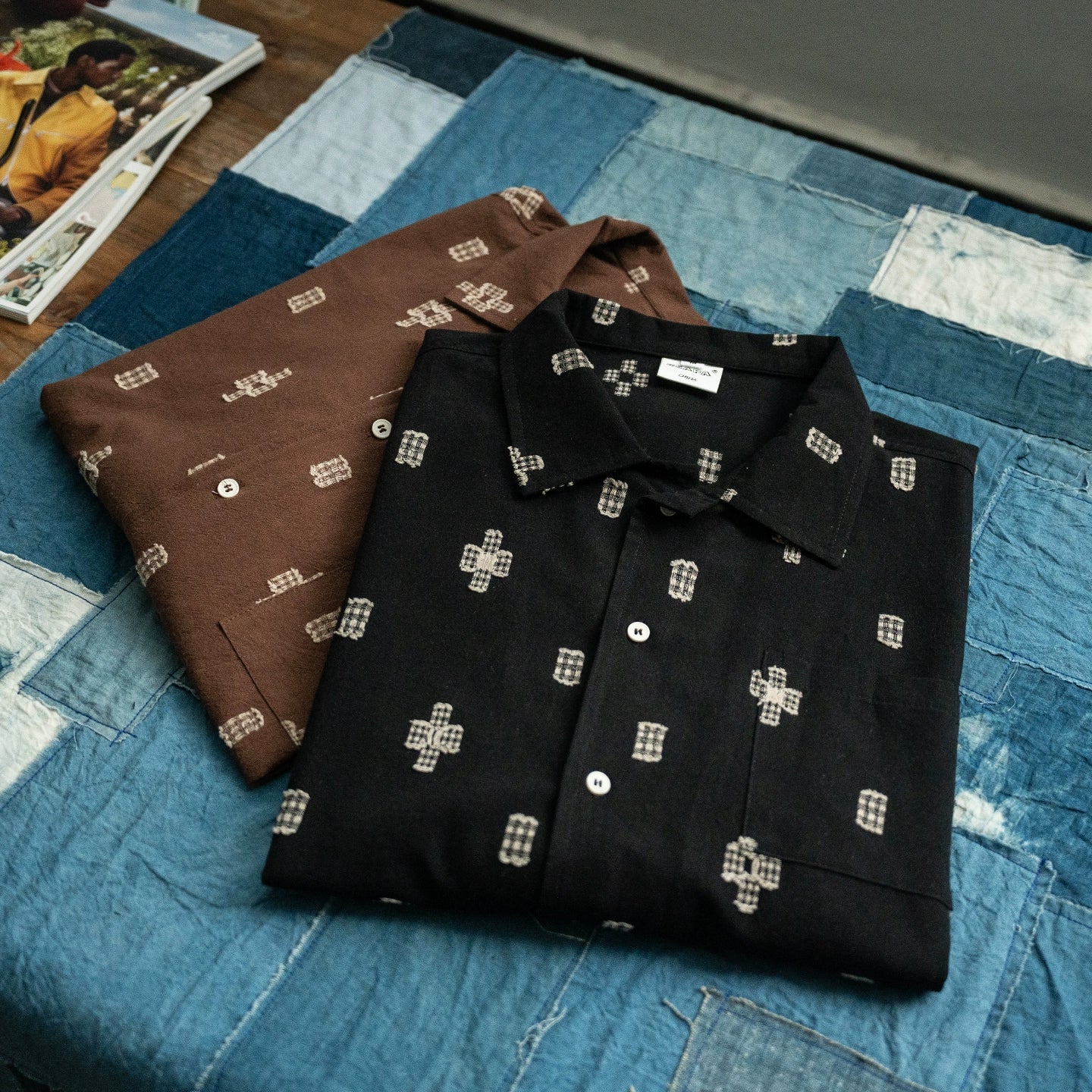 Japanese vintage geometric cut flower short sleeve shirt summer casual loose cuban collar short sleeve shirt jacket for men and women