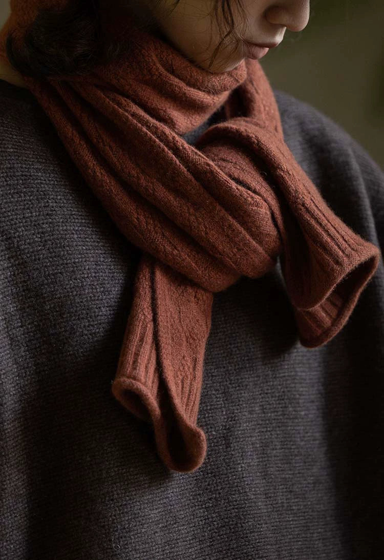 The cover is a flower 100% cashmere diamond vintage jacquard skin-friendly soft scarf