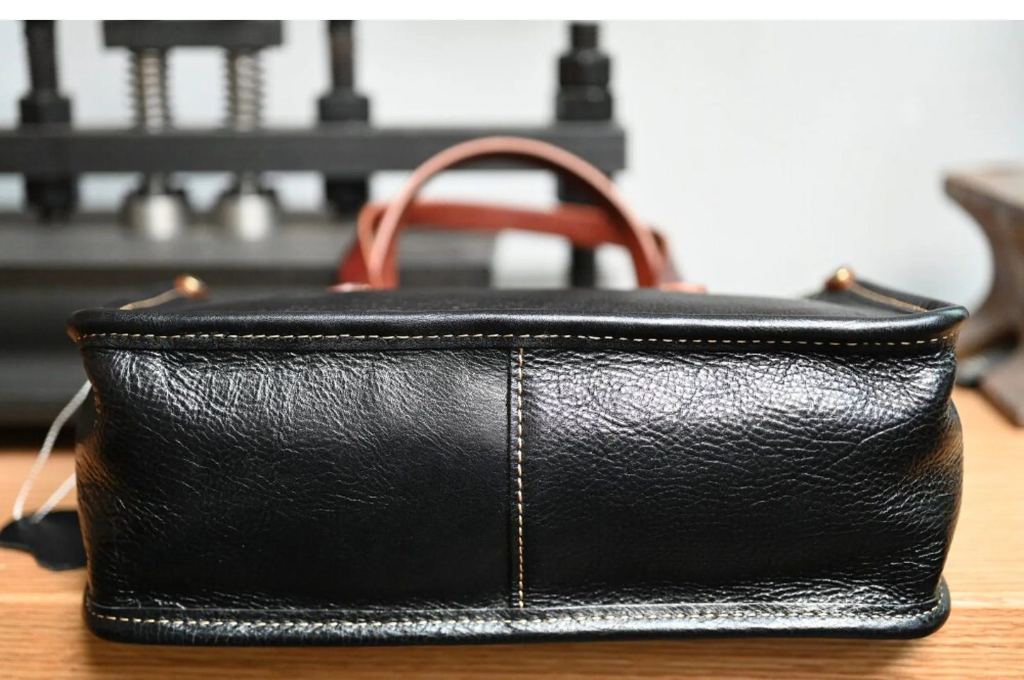 Vintage bags, niche soft leather handmade bags, leather small square bags, women's crossbody wide straps, top layer cowhide tote bags – Japanese vintage | yamalin clothes | Yamalinclothes