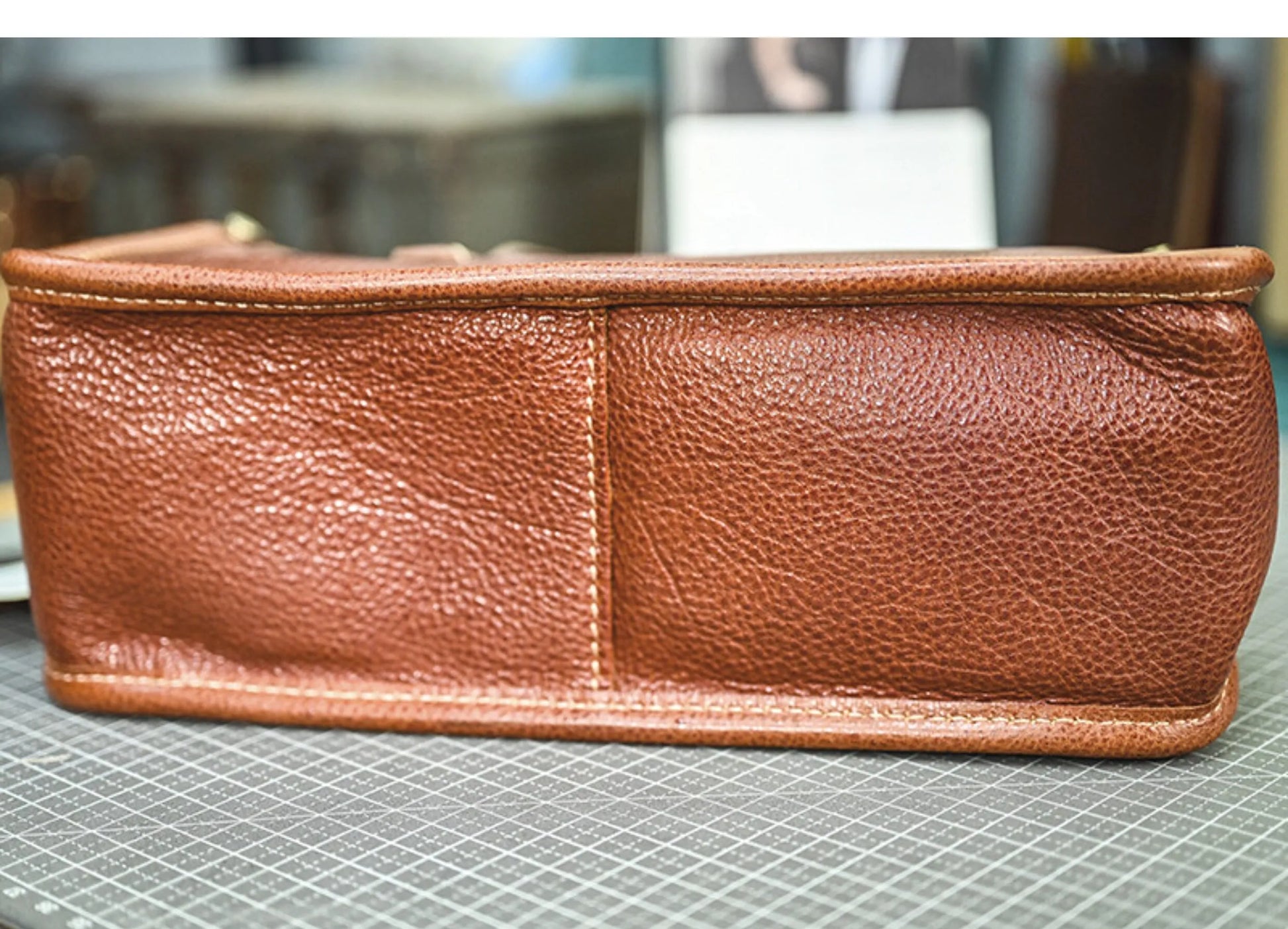 Vintage bags, niche soft leather handmade bags, leather small square bags, women's crossbody wide straps, top layer cowhide tote bags – Japanese vintage | yamalin clothes | Yamalinclothes