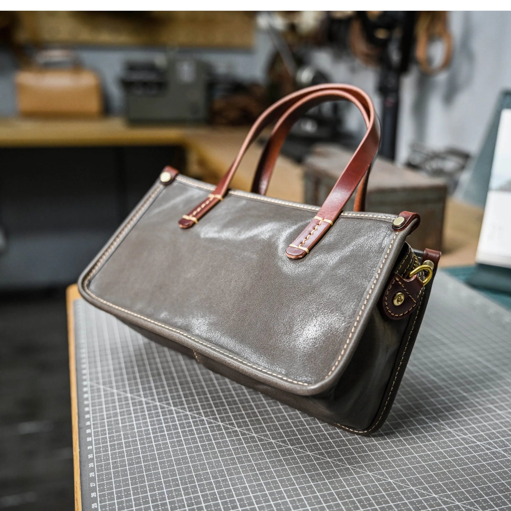 Vintage bags, niche soft leather handmade bags, leather small square bags, women's crossbody wide straps, top layer cowhide tote bags – Japanese vintage | yamalin clothes | Yamalinclothes